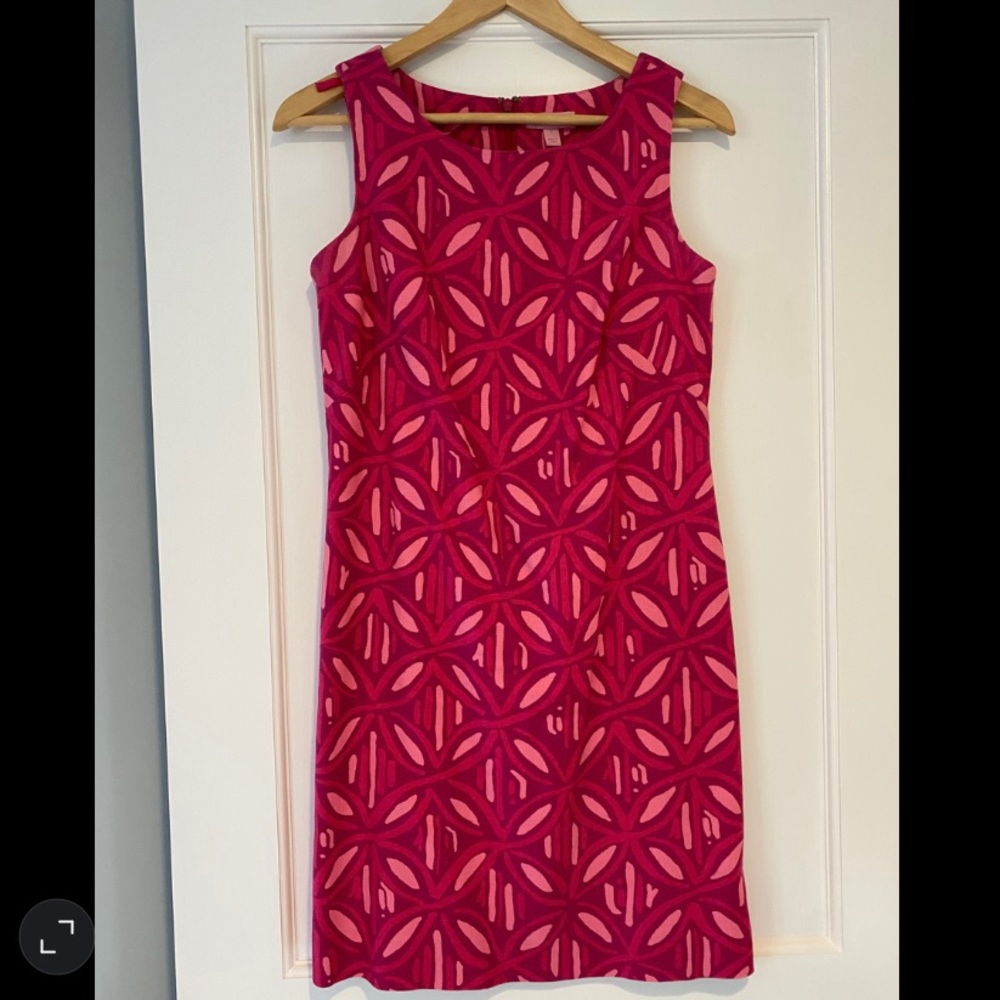 Lilly Pulitzer classic pink shift dress in size 2